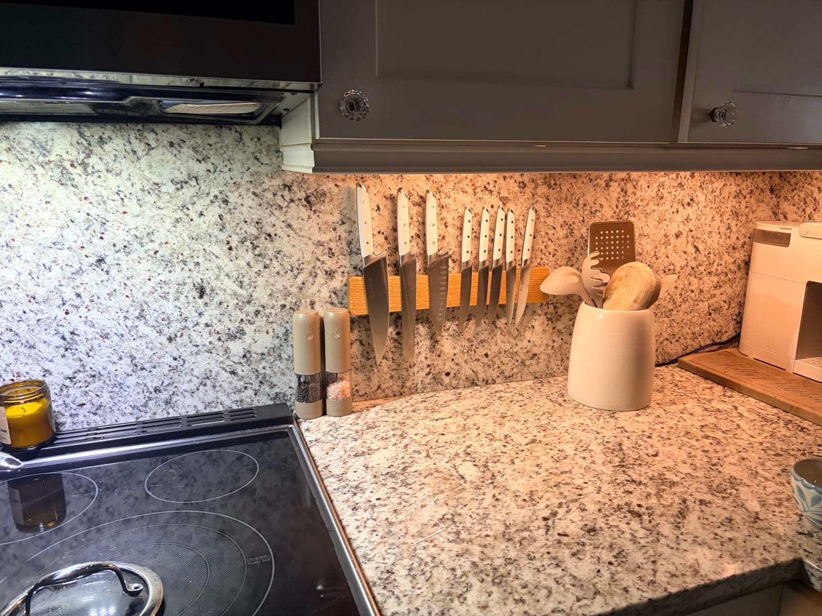 Knife Magnetic Strip, 10 Inch Solid Oak Magnetic Knife Holder for Wall with N52 Super Strong Magnets, Premium Magnetic Knife Strip Organizer for Kitchen Knives & Tools-Renter Friendly customer photo 1