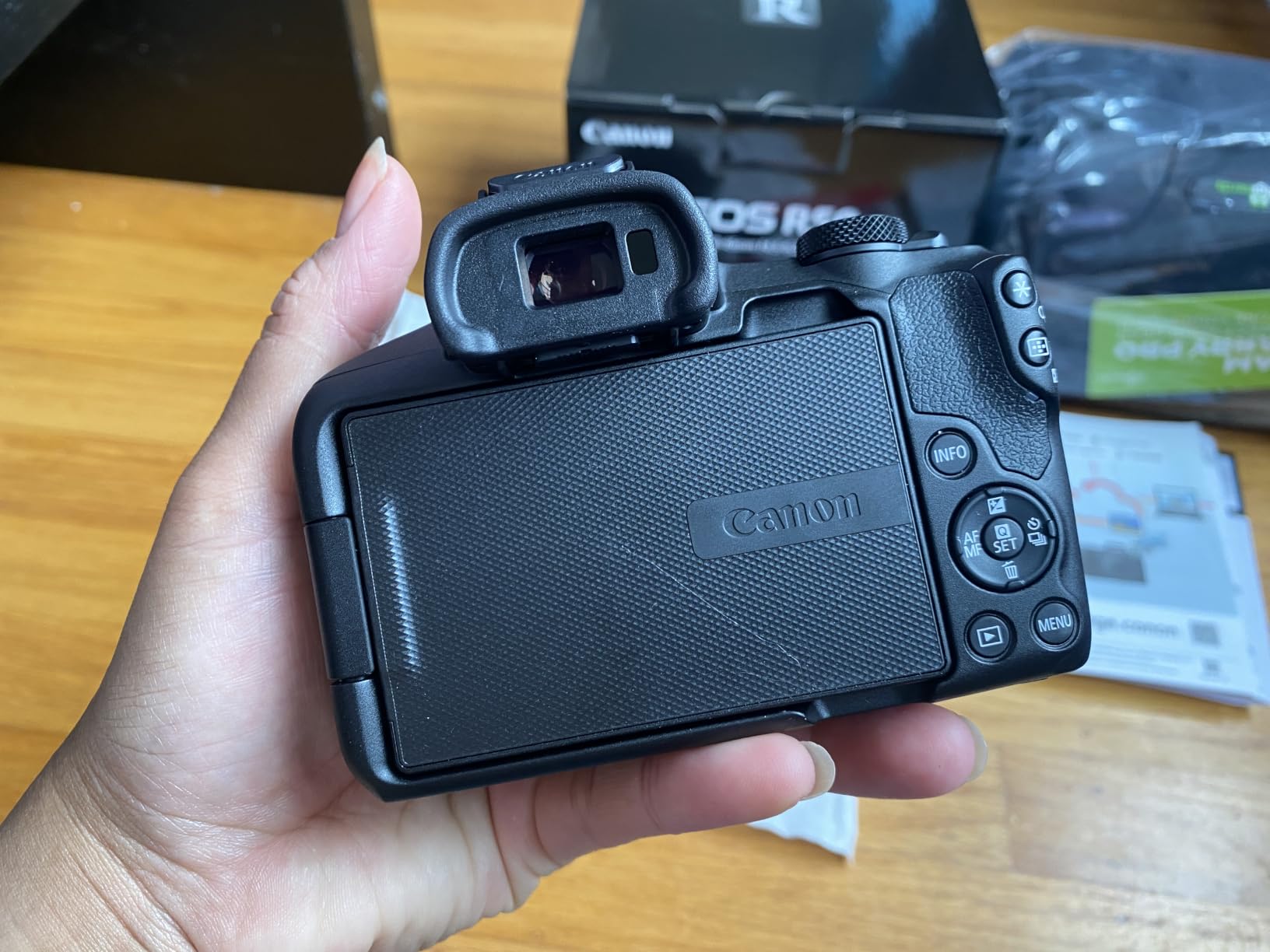 Canon EOS R50 customer photo 1