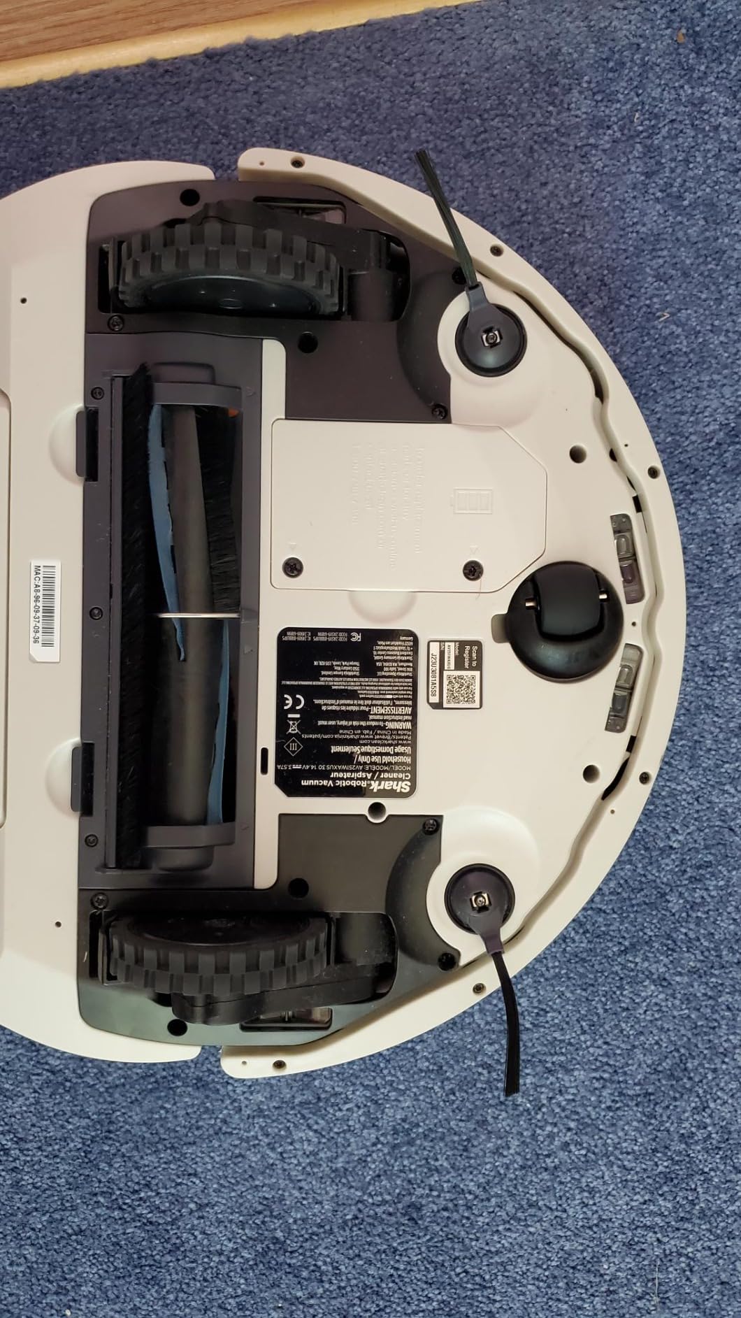 Shark Stratos 2-in-1 Robot Vacuum & Mop, White, AV2700ZE customer photo 2
