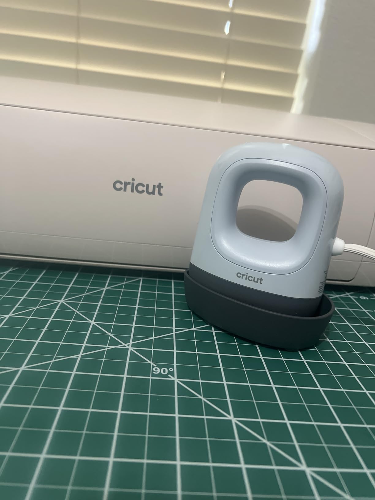 Cricut EasyPress Mini™ LT - Blue - Mini Heat Press customer photo 2