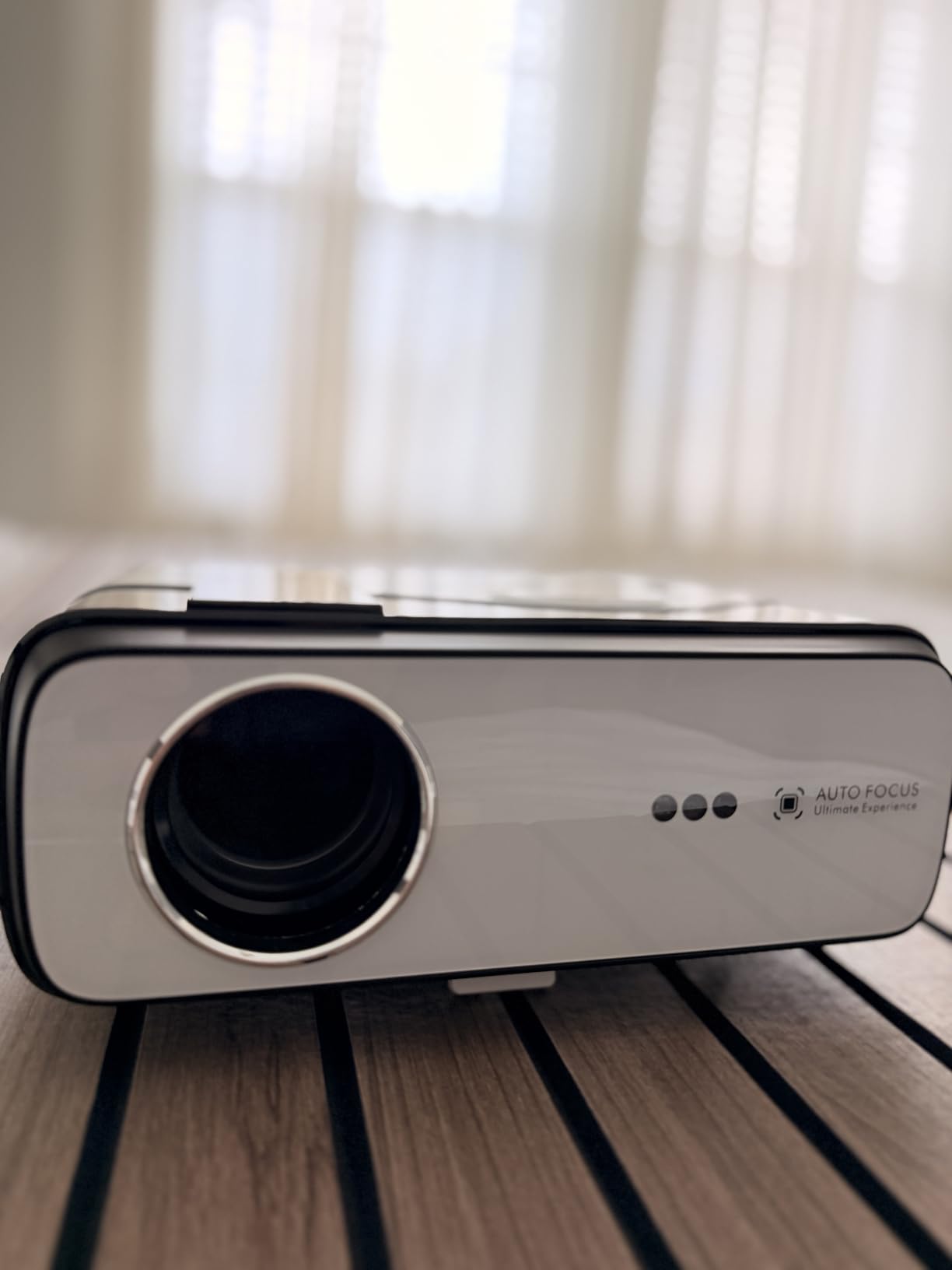 4K HDR Gaming Projector with Google TV, 2200 ANSI LED Proyector Daylight customer photo 2