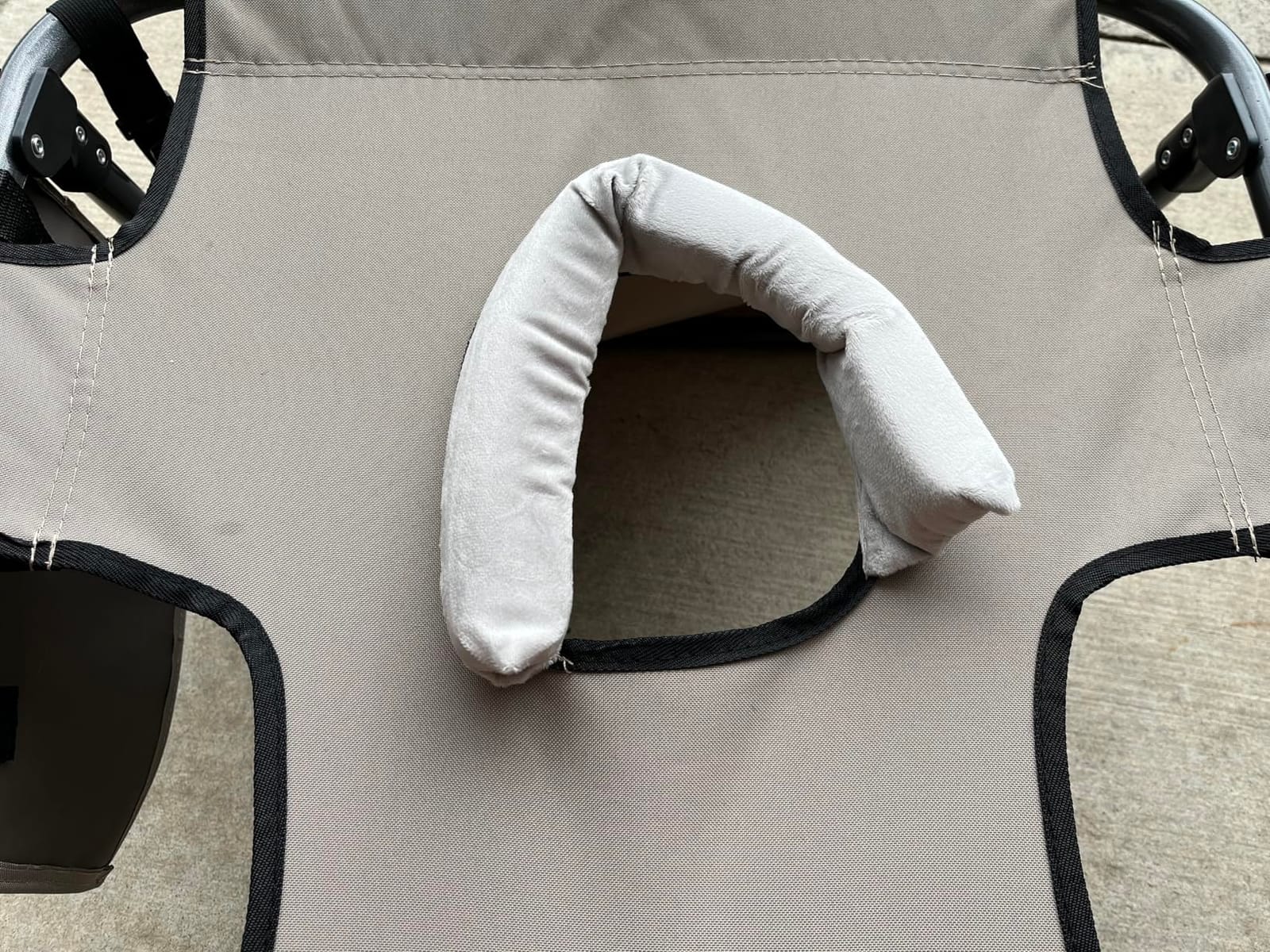 KingCamp 400LBS Tanning Chair with Face Hole, Beige 1‑Pack customer photo 2