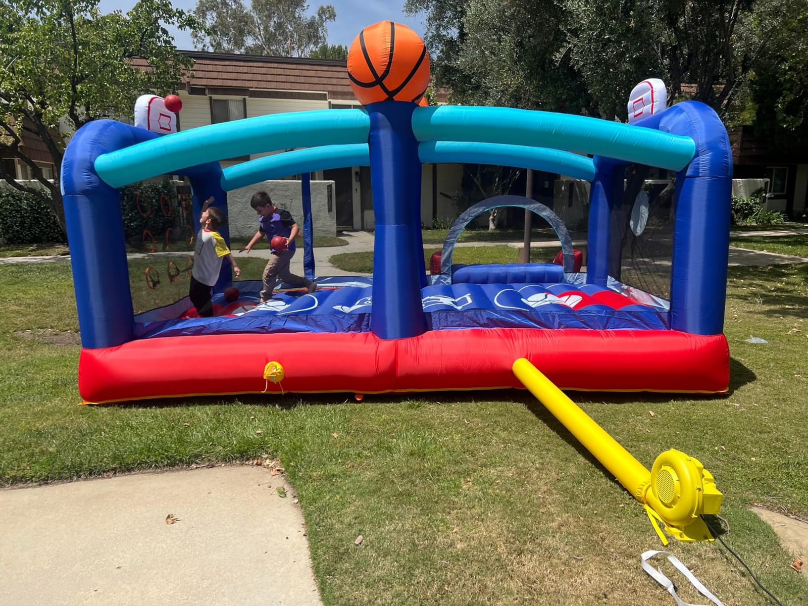 Bounce House for Kids 3-6, Toddler Indoor Outdoor Inflatable Bouncy Castle customer photo 2