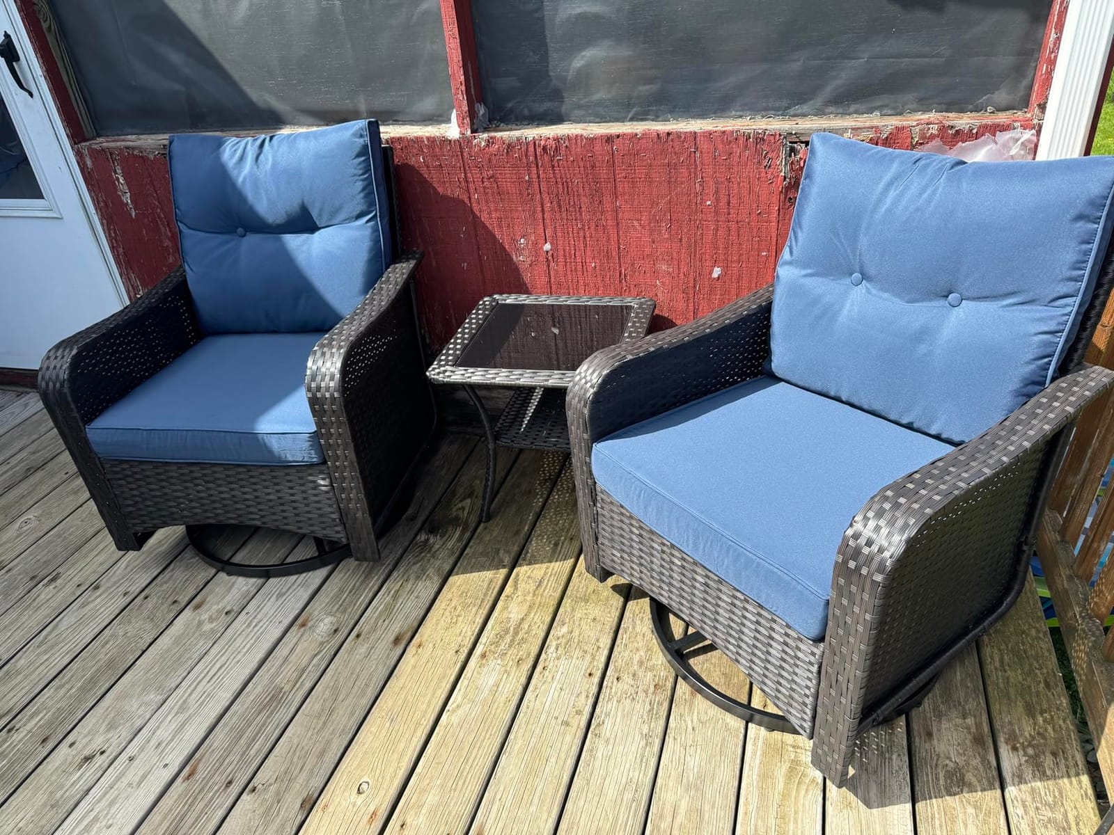 ALAULM 7-Piece Outdoor Swivel Rocking Chair Set with 40,000 BTU Round Fire Pit Table, Patio Furniture Set, Wicker Patio Chairs with Side Table for Poolside, Deck, Backyard, and Garden—Grey customer photo 2