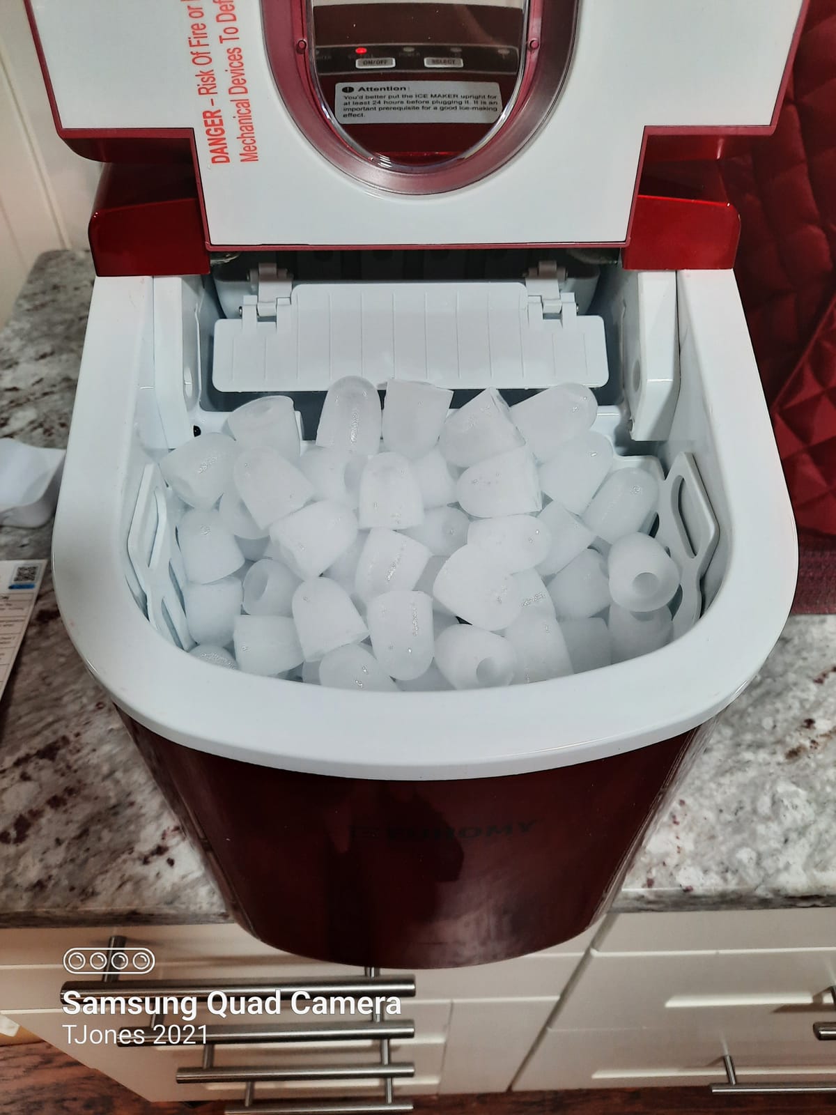EUHOMY Nugget Ice Maker Countertop, 44lbs/24H, Ready in 7-10Mins, Black customer photo 2