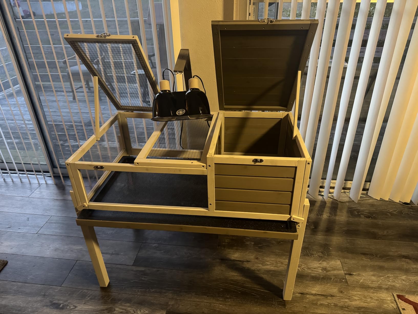Large Tortoise Enclosure with Adjustable Lamp Stand and Storage Shelf customer photo 1