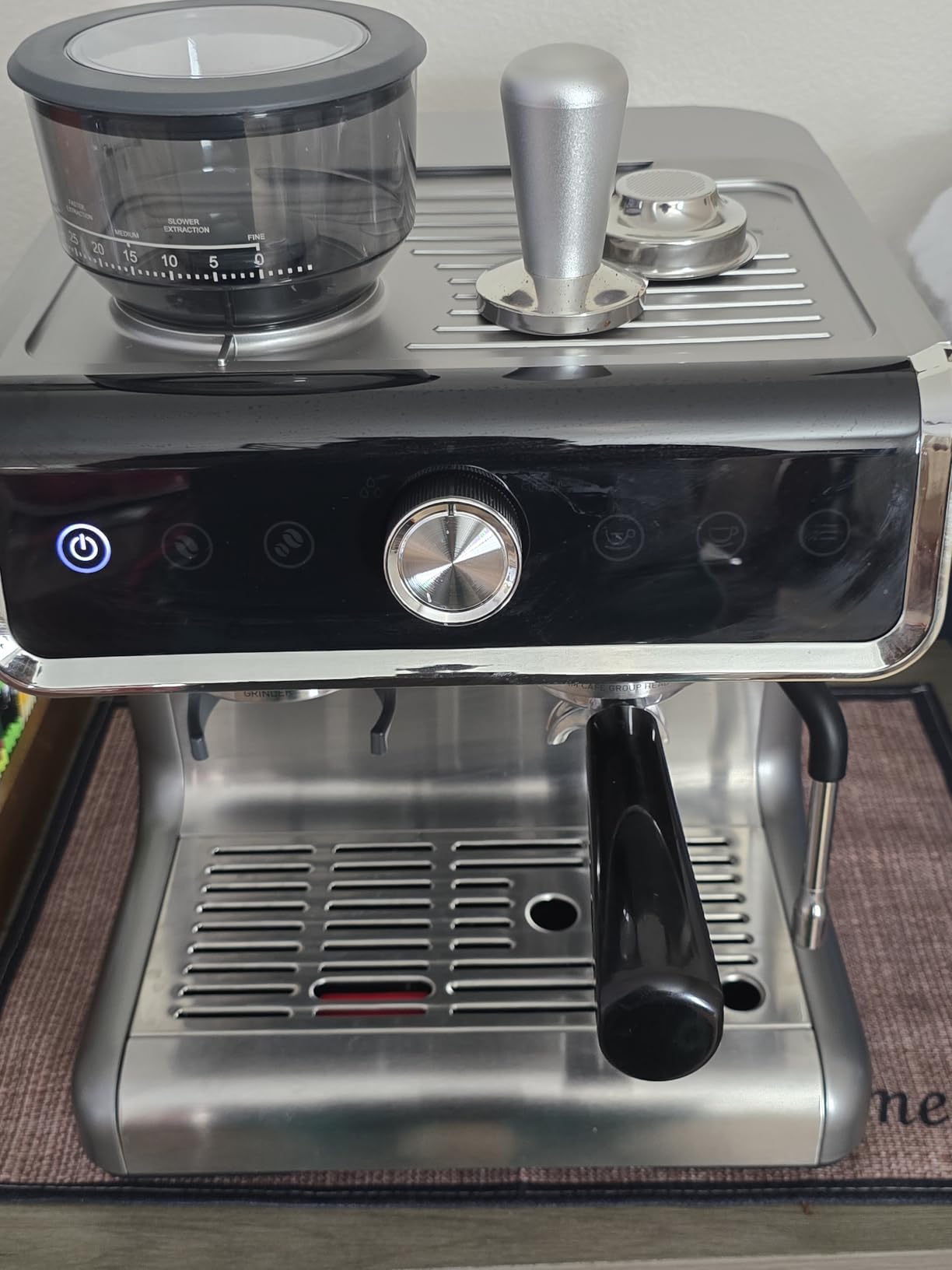 EUHOMY Automatic Espresso Machine with Built-in Grinder and Milk Frother customer photo 1