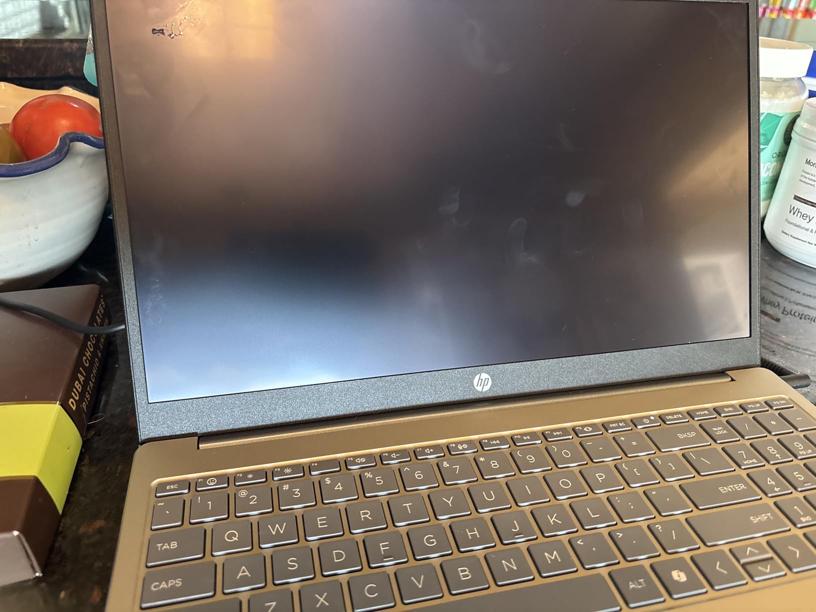 HP Essential 14
