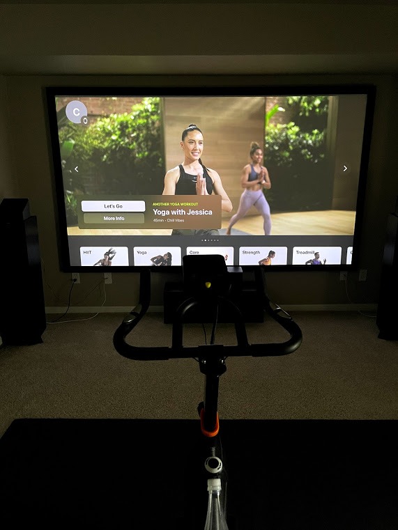 UREVO Smart 11% Incline Treadmill, Walking Pad with AI Smart APP customer photo 1